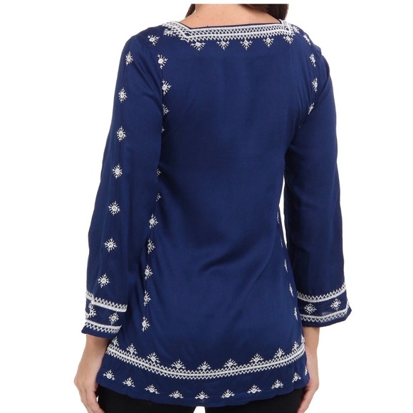 Lucky Brand Embroidered Blue White Tunic Top Sz Medium - Picture 8 of 9